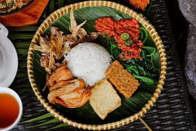 rumah makan khas banyuwangi dekat kawah ijen